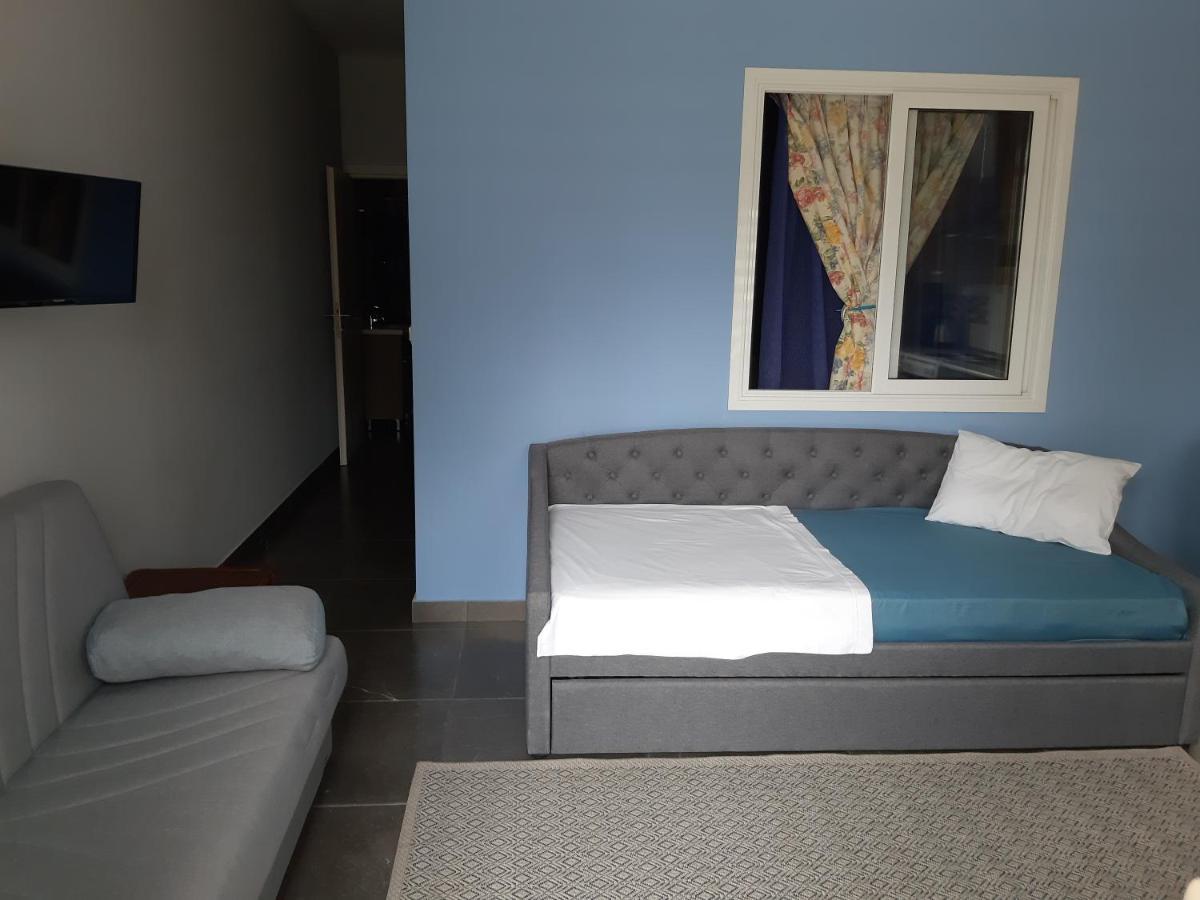 Soula'S Sunshine Apartments Nea Karvali Kültér fotó
