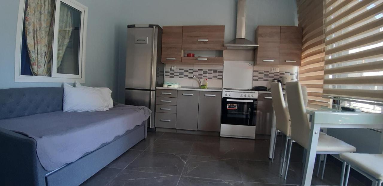 Soula'S Sunshine Apartments Nea Karvali Kültér fotó